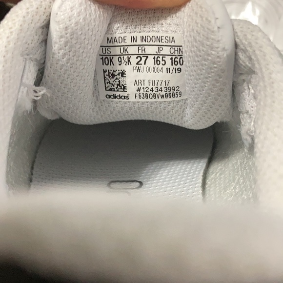 Adidas Superstars - Picture 4 of 4